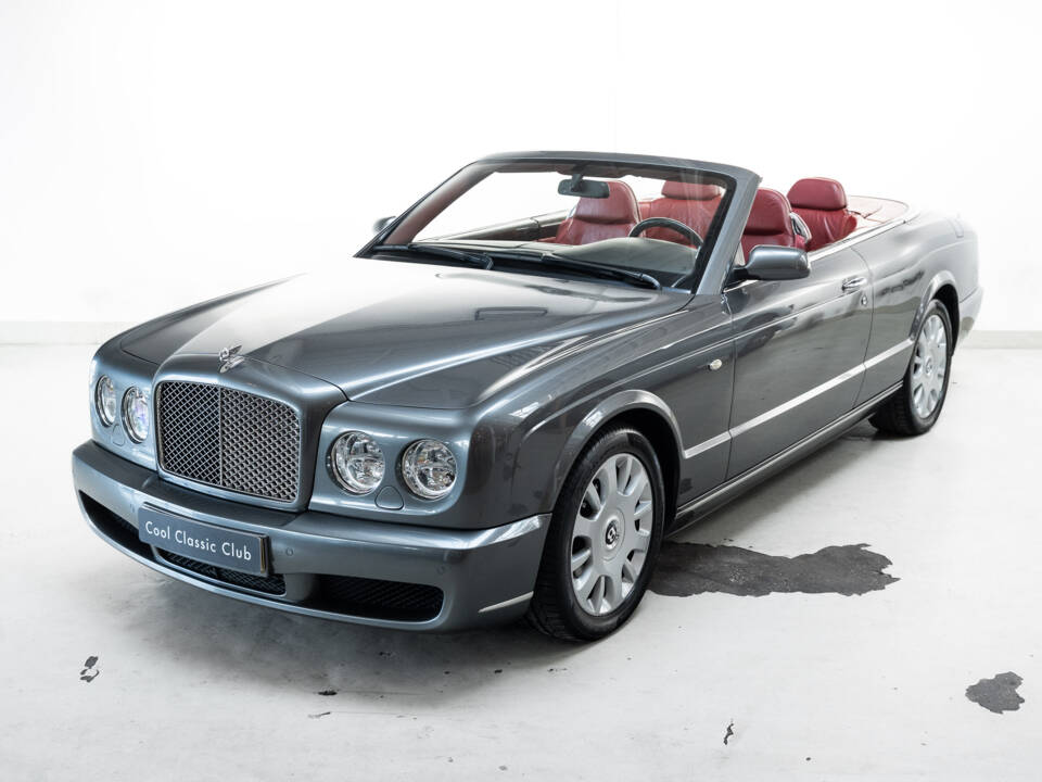 Immagine 44/45 di Bentley Azure (2007)