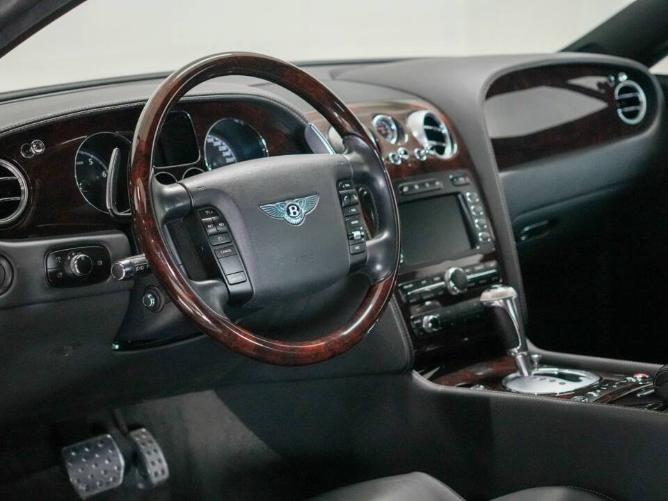 Image 13/39 de Bentley Continental GT (2007)