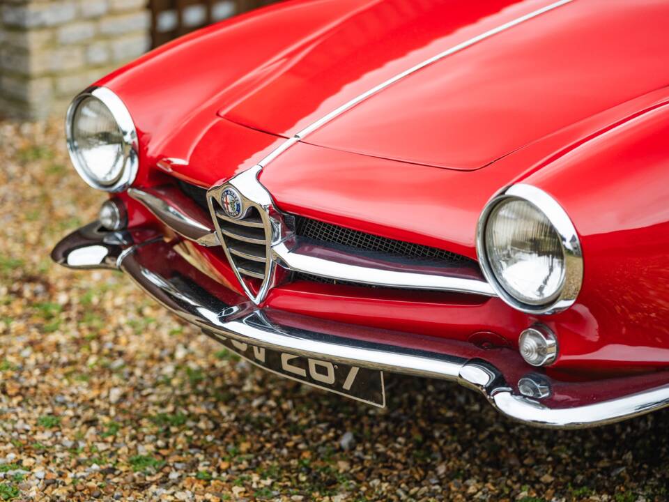 Bild 6/70 von Alfa Romeo Giulia Sprint Speciale (1964)