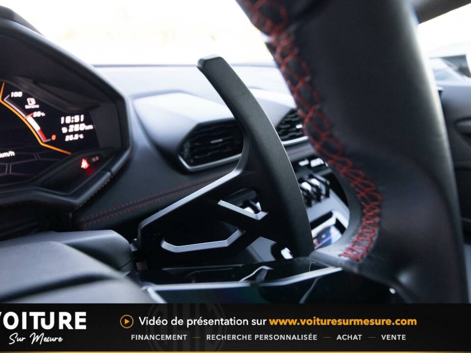 Image 19/32 of Lamborghini Huracán EVO (2020)