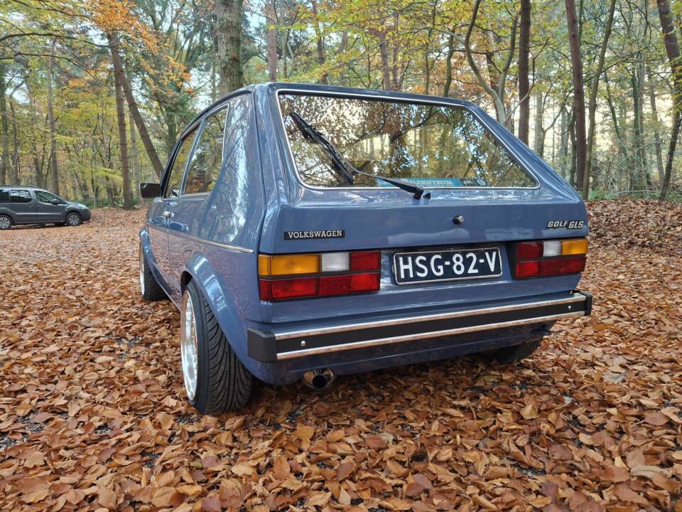 Image 14/36 de Volkswagen Golf I 1.6 GLS (1981)
