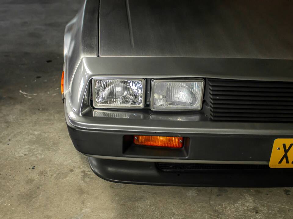 Image 20/66 of DeLorean DMC-12 (1981)