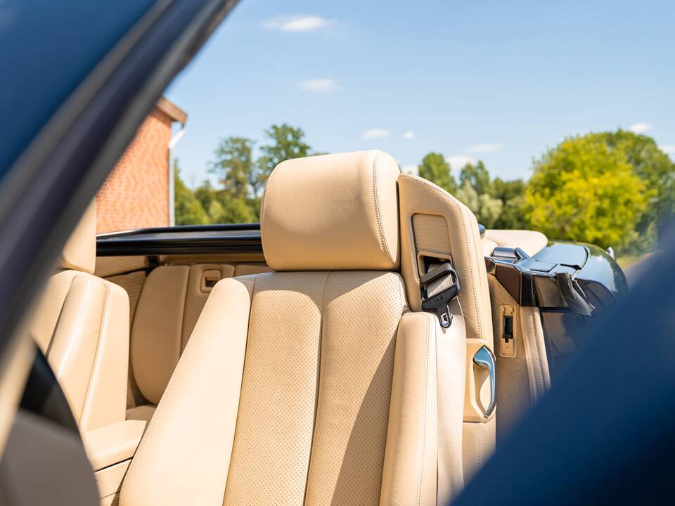 Image 19/44 de Mercedes-Benz 500 SL (1990)