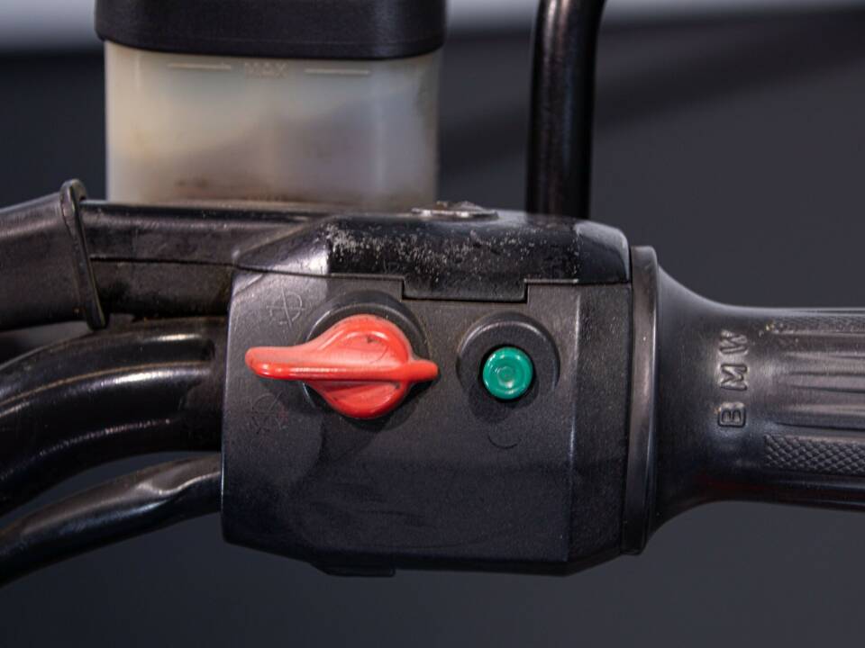 Image 24/50 of BMW R 80 GS (1988)