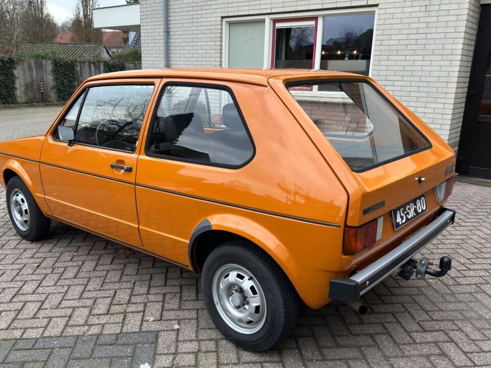 Image 2/10 de Volkswagen Golf Mk I 1.6 (1977)
