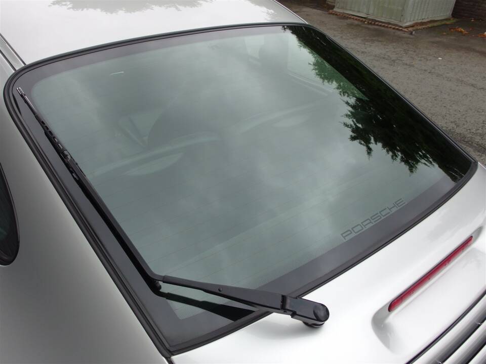 Bild 22/100 von Porsche 911 Carrera 4S (2002)