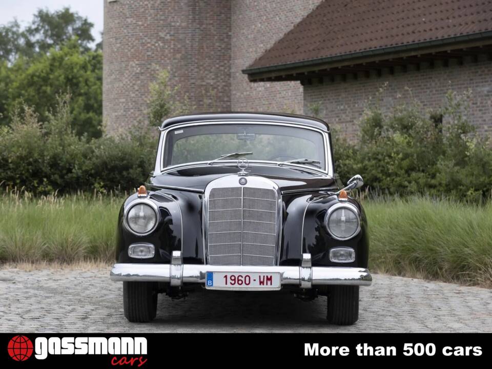 Image 2/15 de Mercedes-Benz 300 d (1960)