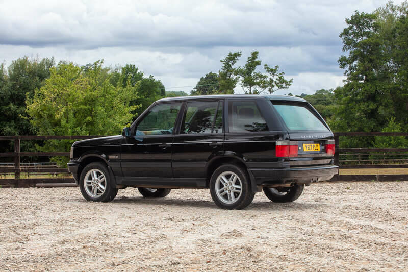 Image 21/50 de Land Rover Range Rover 4.0 HSE (2001)