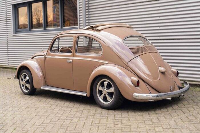 Image 7/7 of Volkswagen Beetle 1200 Standard &quot;Oval&quot; (1957)