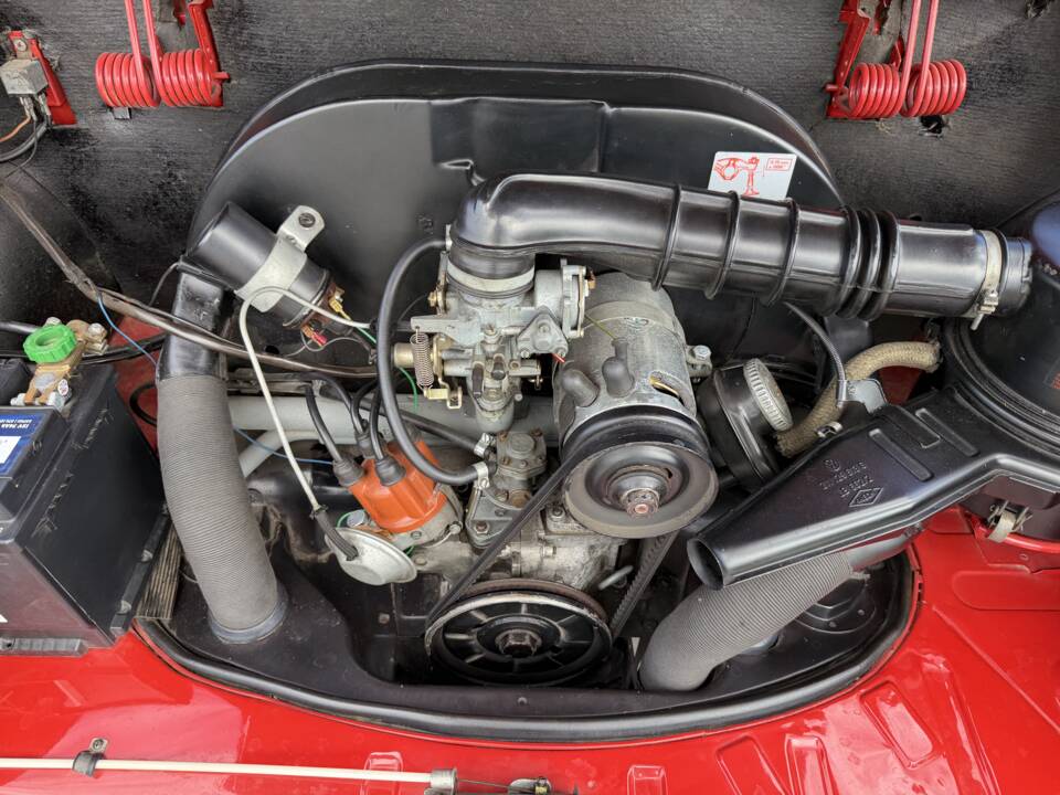 Bild 72/78 von Volkswagen Karmann Ghia 1600 (1970)