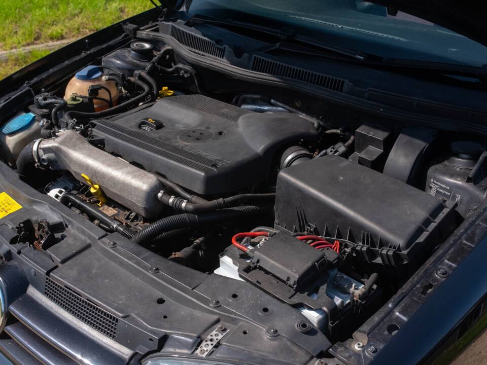 Image 5/50 of Volkswagen Golf IV 1.8T GTI (2002)