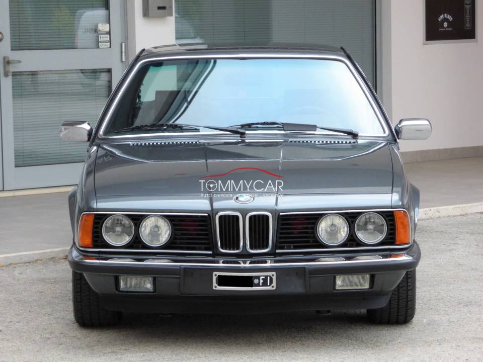 Bild 2/50 von BMW 635 CSi (1984)