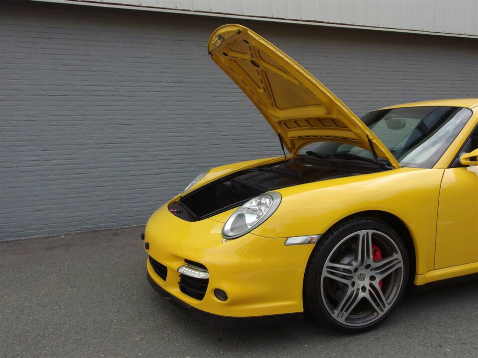 Bild 85/100 von Porsche 911 Turbo (2007)