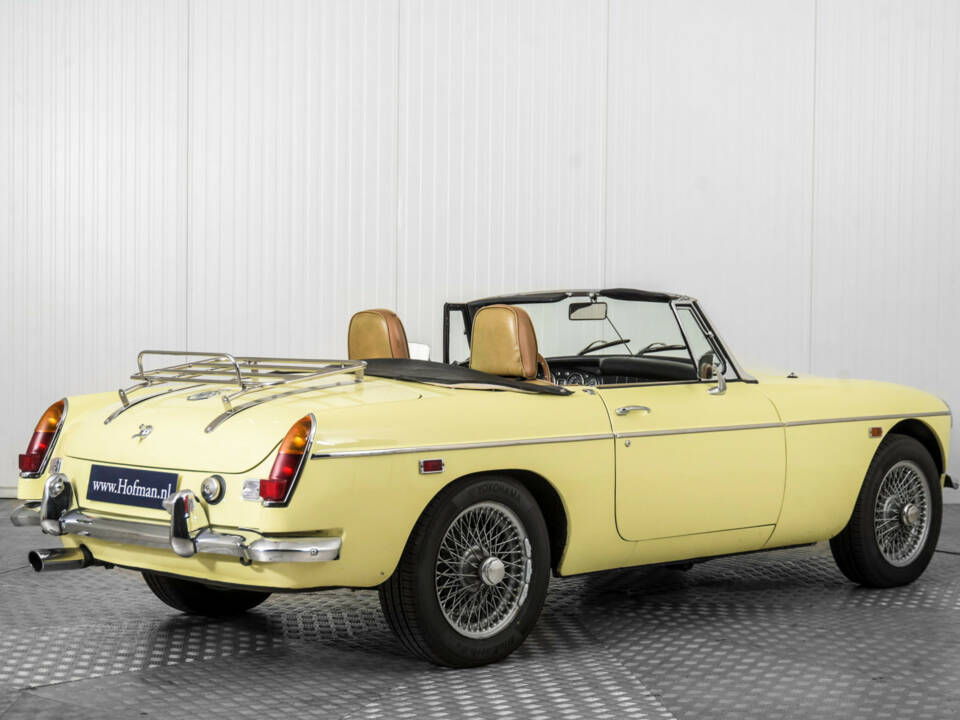 Immagine 2/50 di MG MGC (1969)
