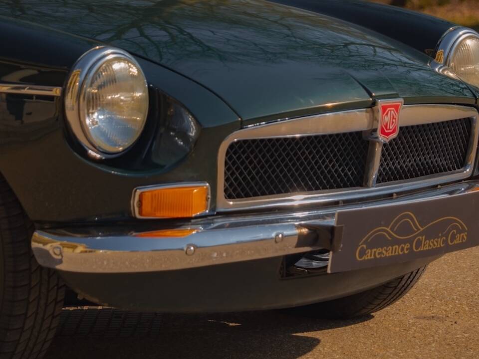 Image 23/50 of MG MGB GT (1974)