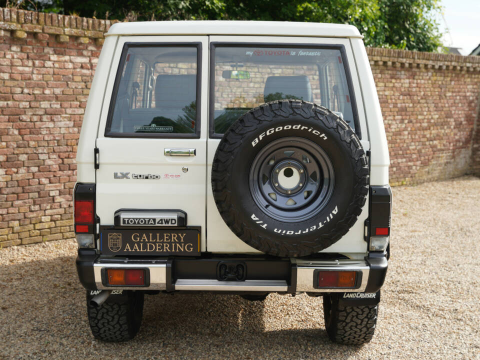Immagine 5/50 di Toyota Land Cruiser 2.4 LX Turbo (1992)