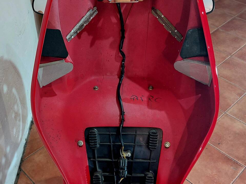 Image 47/57 of Ducati 916 (1997)