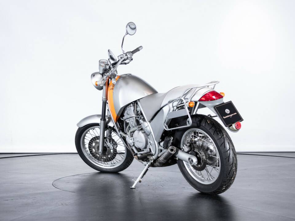 Afbeelding 8/38 van Aprilia Motò 650 (1996)