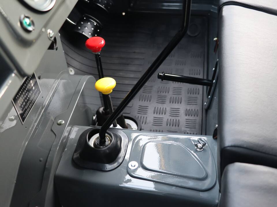 Bild 28/64 von Land Rover 88 (1958)