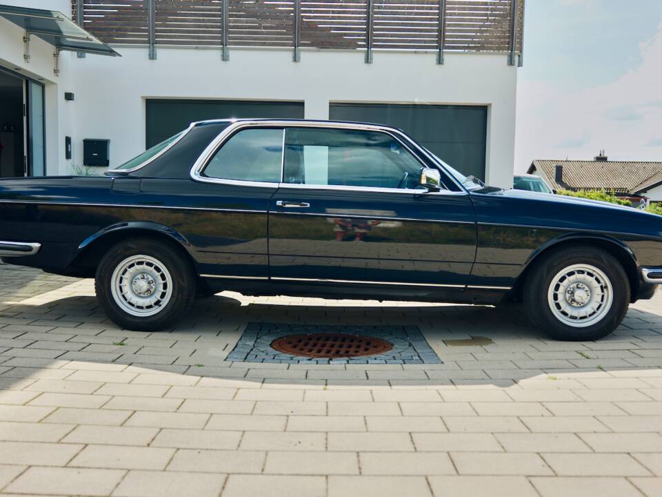 Bild 89/99 von Mercedes-Benz 230 CE (1983)