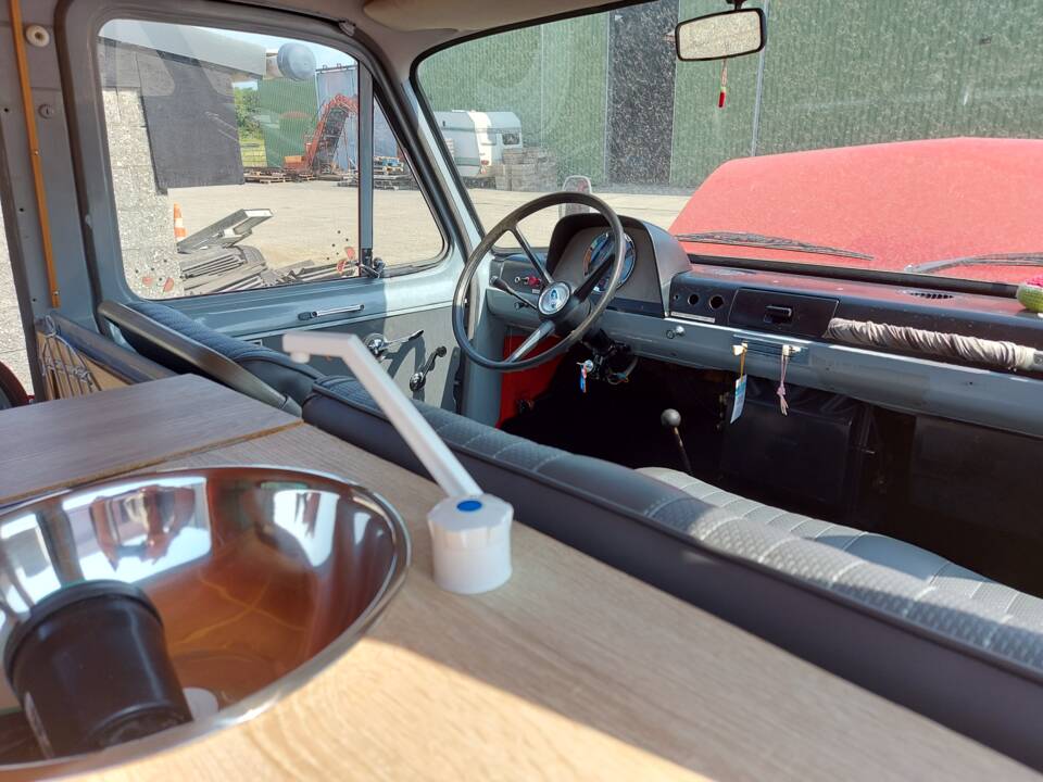 Image 19/26 de Ford Transit (1968)