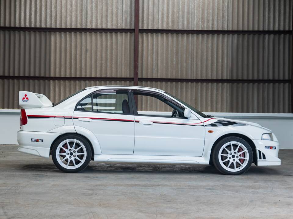 Image 2/50 de Mitsubishi Lancer Evolution VI (2000)