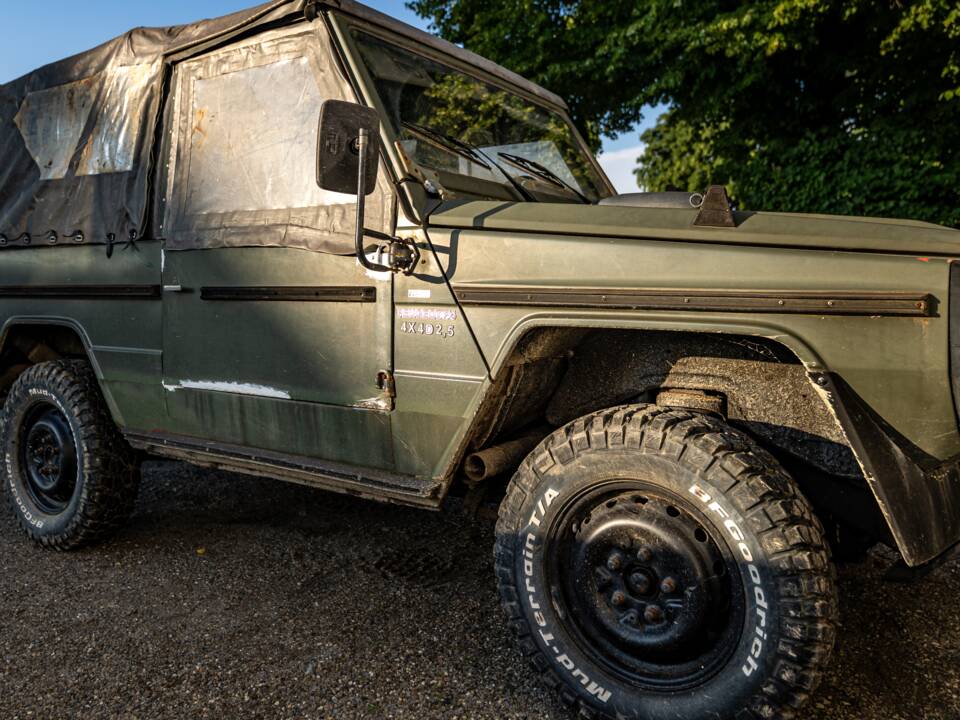 Image 3/14 of Peugeot P4 (1986)