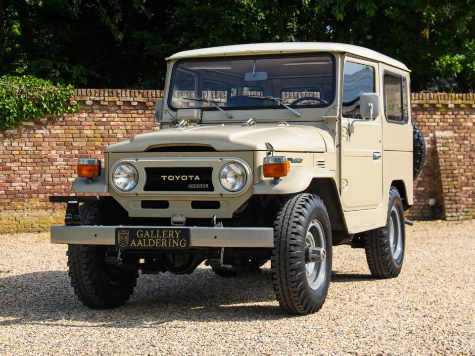 Bild 32/50 von Toyota Land Cruiser BJ 40 (1977)