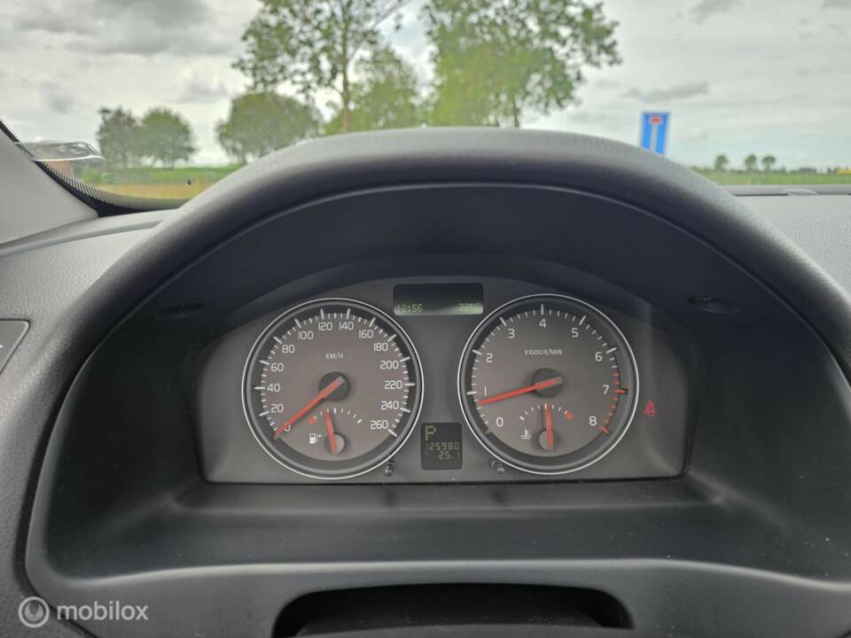 Image 21/38 de Volvo C70 2.4 (2006)