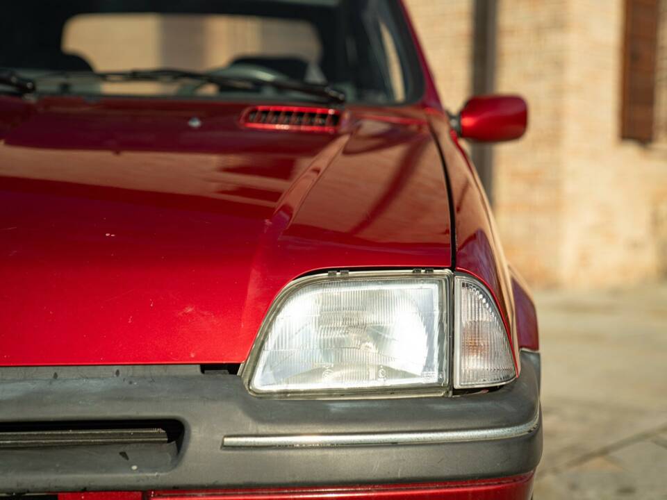 Immagine 26/50 di Rover 100 Cabriolet (1994)