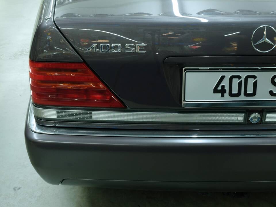 Bild 11/50 von Mercedes-Benz 400 SE (1991)
