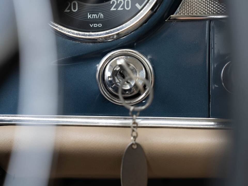 Immagine 68/93 di Mercedes-Benz 230 SL (1965)