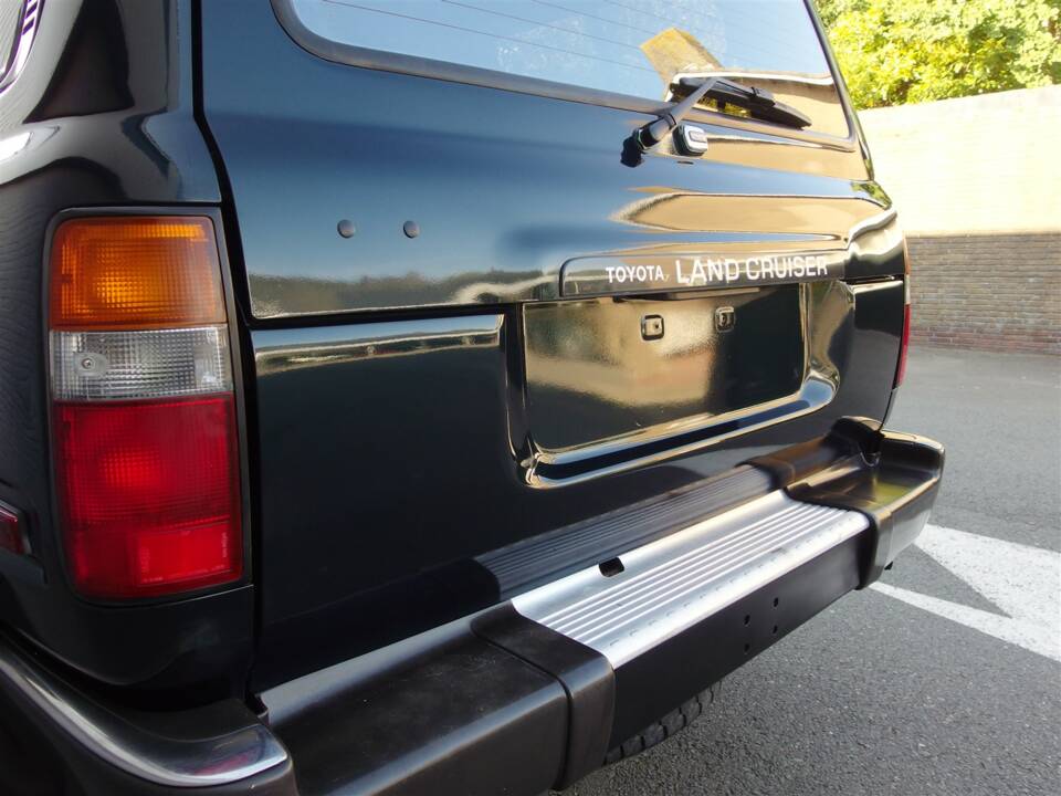 Image 25/99 de Toyota Land Cruiser J80 (1994)