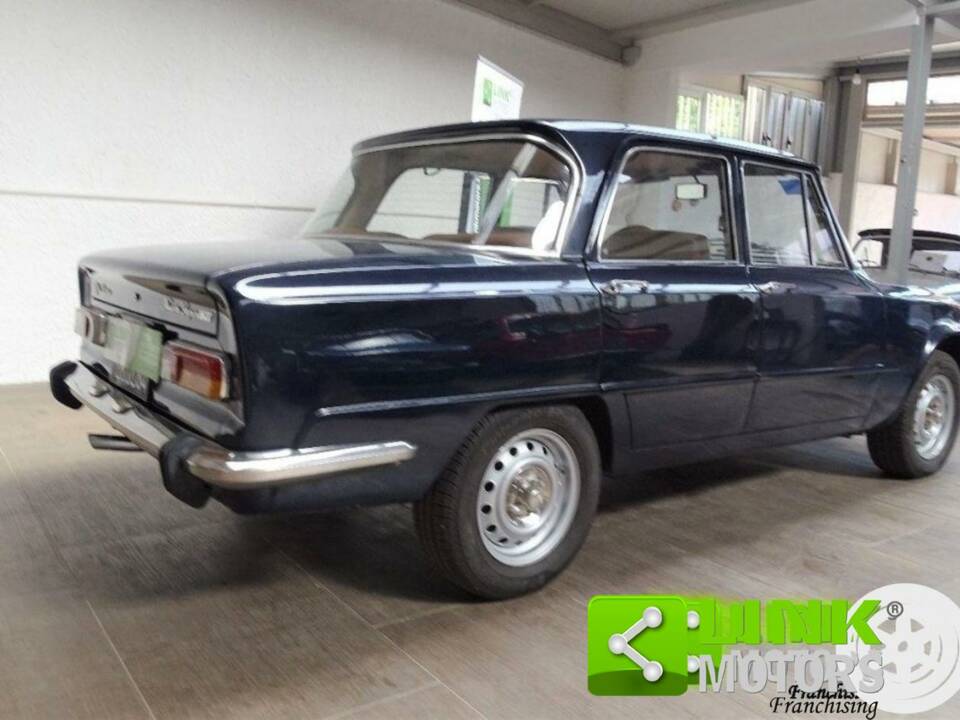 Immagine 4/10 di Alfa Romeo Giulia Nuova Super 1600 (1980)