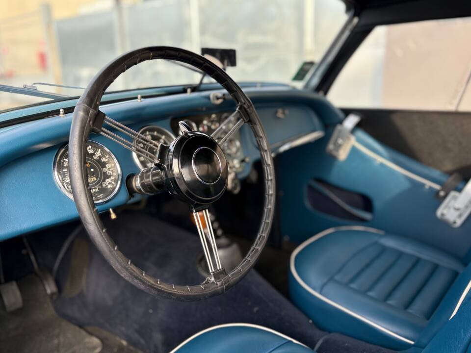 Imagen 7/17 de Triumph TR 3A (1961)