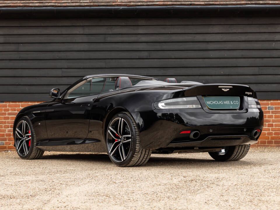 Bild 3/66 von Aston Martin DB 9 GT Volante (2016)