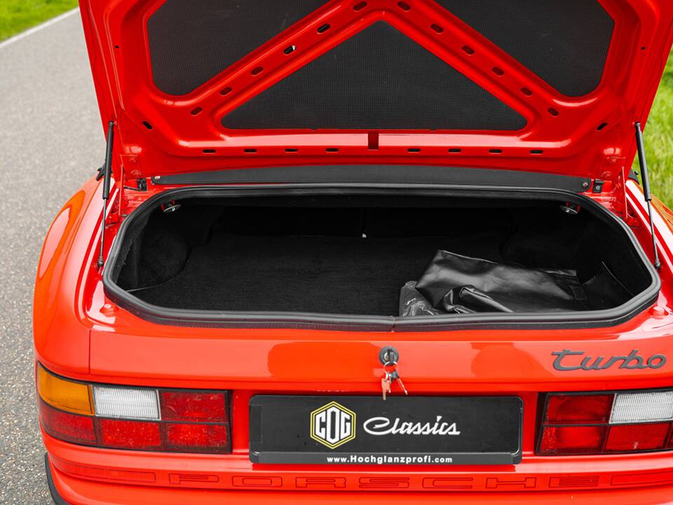 Bild 36/43 von Porsche 944 Turbo (1991)