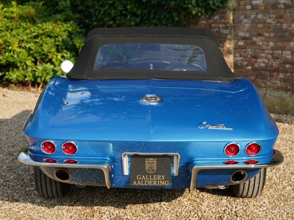 Bild 24/50 von Chevrolet Corvette Sting Ray Convertible (1964)