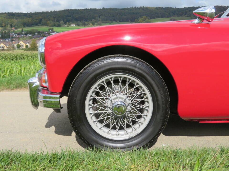 Image 19/19 of MG MGA 1600 (1962)