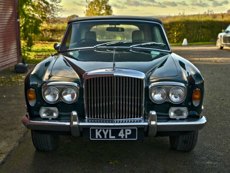 Bild 21/50 von Bentley Corniche I (1975)