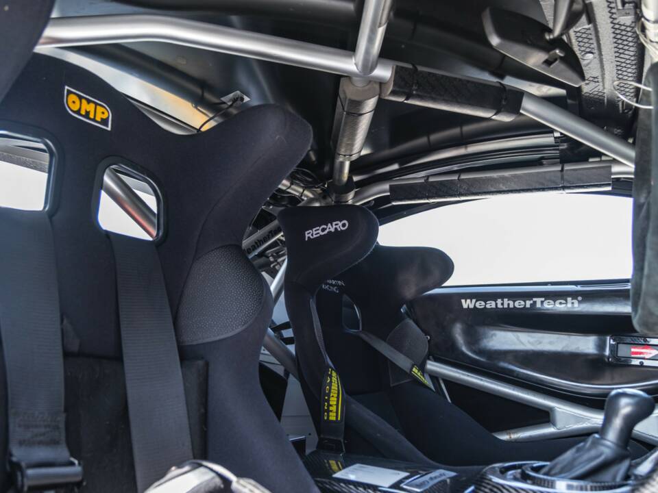 Bild 50/50 von Aston Martin V8 Vantage (2010)