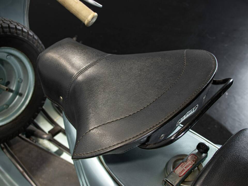 Bild 34/35 von Piaggio Vespa 150 (1960)