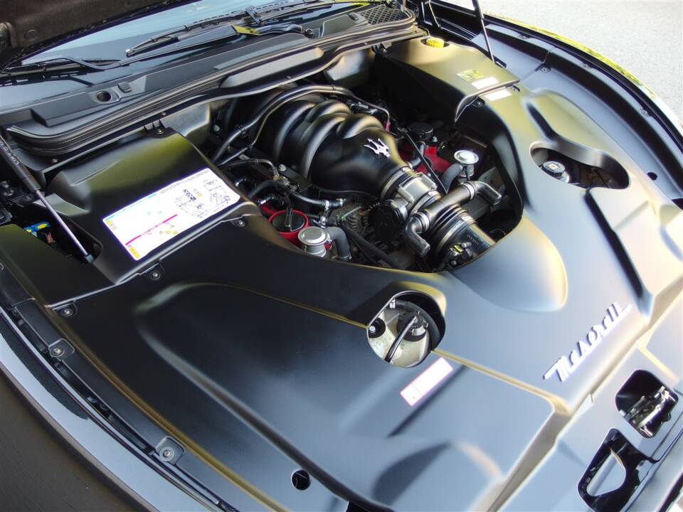 Bild 80/100 von Maserati GranTurismo S (2008)
