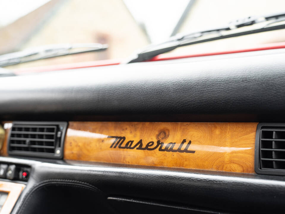 Bild 49/56 von Maserati Spyder (1991)