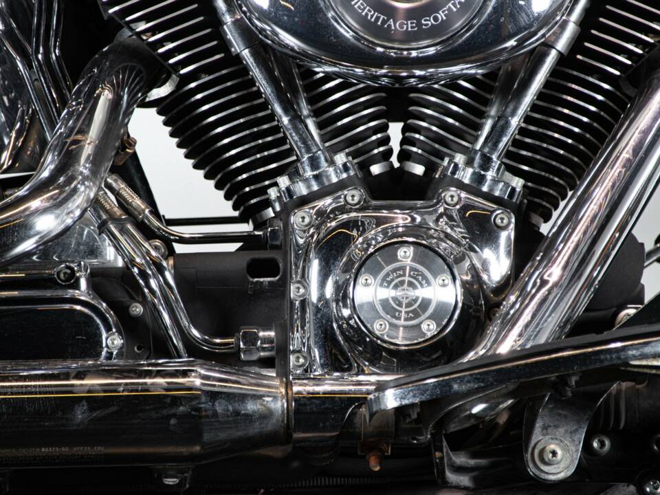 Bild 13/50 von Harley-Davidson DUMMY (2003)