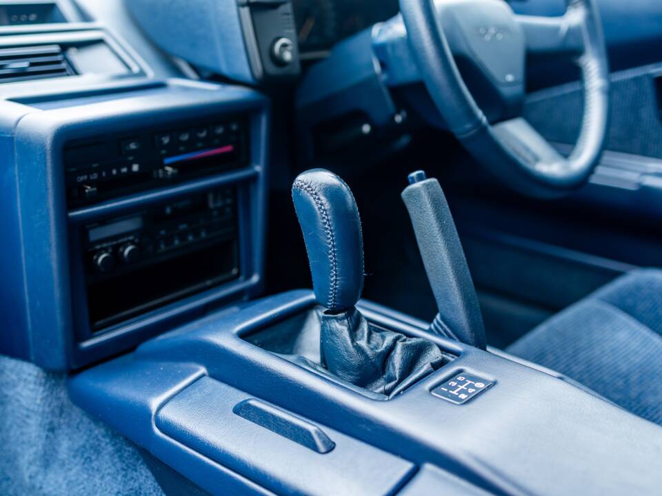 Image 20/49 of Toyota MR2 (1989)