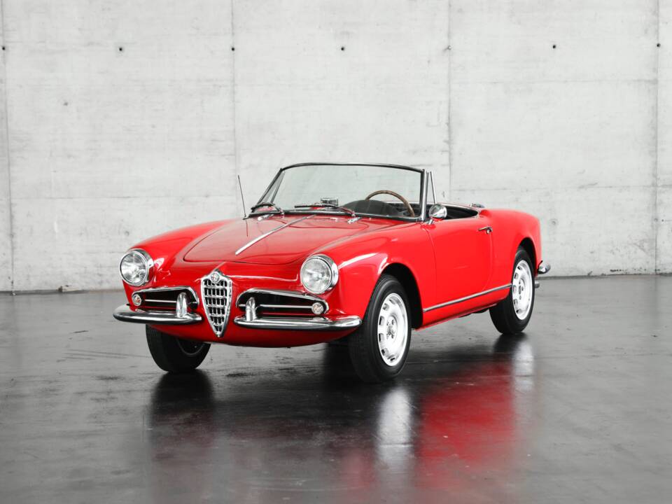 Image 8/50 of Alfa Romeo Giulietta Spider (1962)