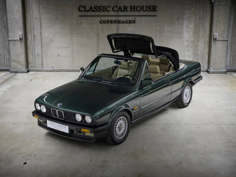 Image 15/90 of BMW 325i (1987)
