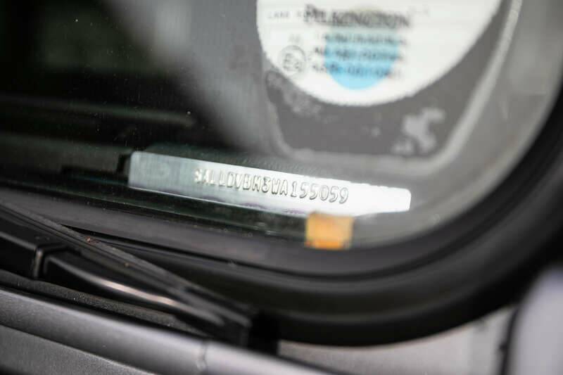 Image 43/50 of Land Rover Defender 90 "50th Anniversary" (1998)