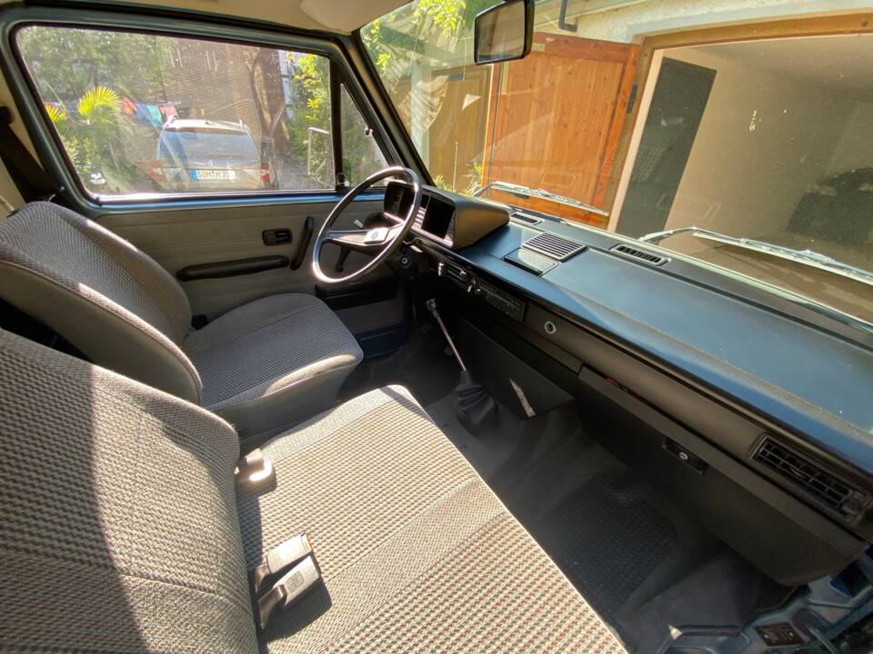 Afbeelding 15/23 van Volkswagen T3 Caravelle 2.1 (G-Kat) (1989)